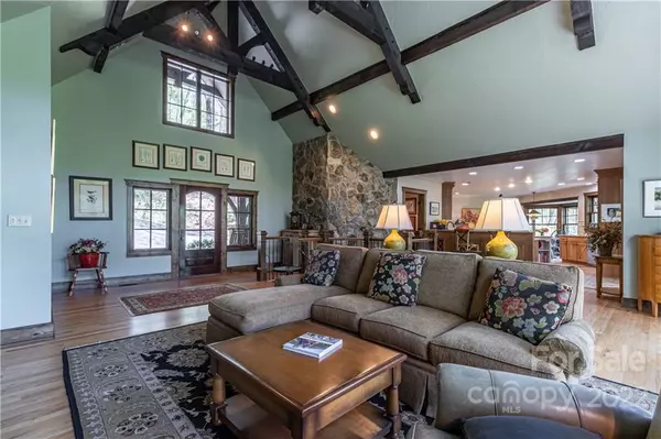 Sapphire, NC 28774,196 The Rapids RD