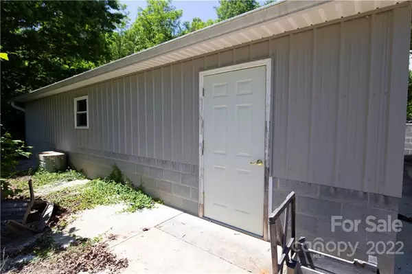 Boomer, NC 28606,3828 High Rock RD