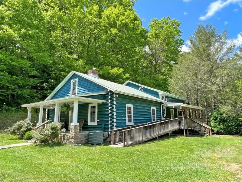 10390 NC 209 HWY, Hot Springs, NC 28743