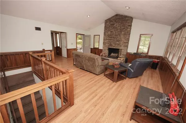 Lake Junaluska, NC 28745,355 N Lakeshore DR