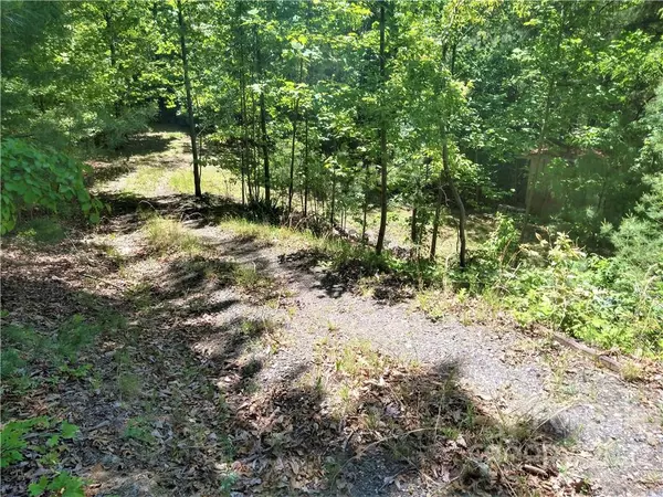 Millers Creek, NC 28651,837 Waterfall RD