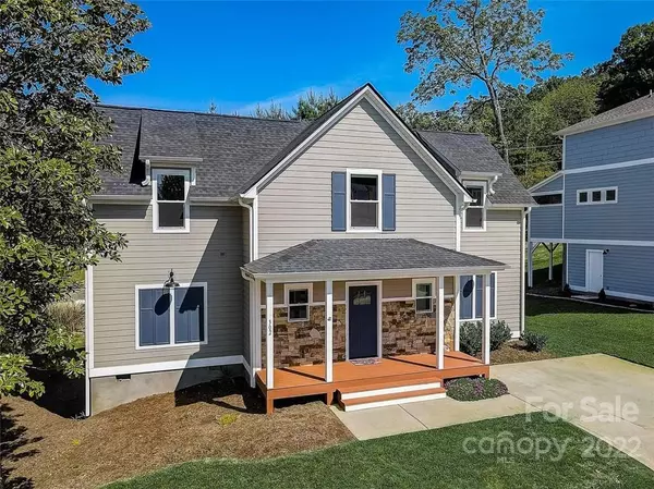Swannanoa, NC 28778,302 Magnolia Ridge RD