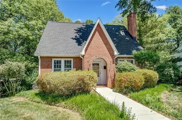 Hickory, NC 28601,832 2nd AVE NW