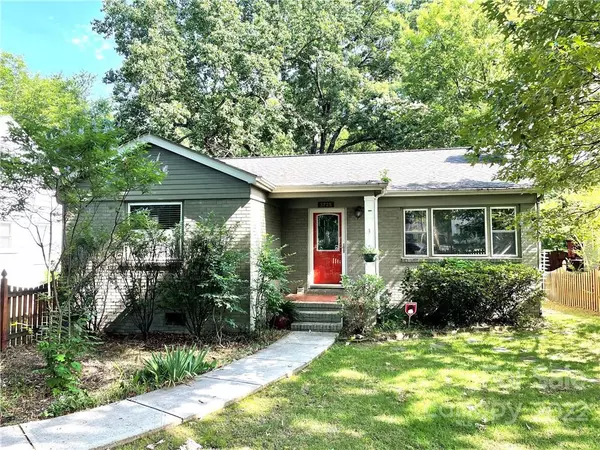 3725 Oakwood AVE, Charlotte, NC 28205