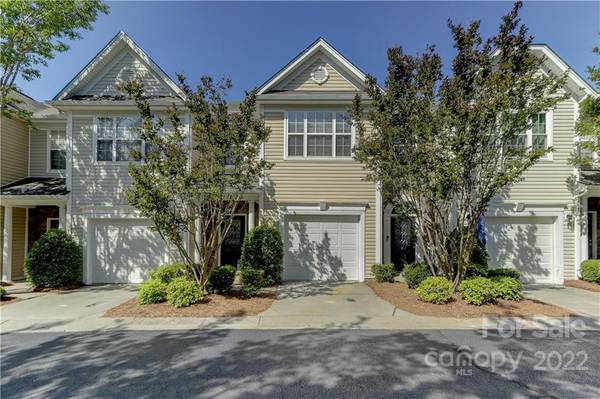 1904 Travertine LN, Fort Mill, SC 29708