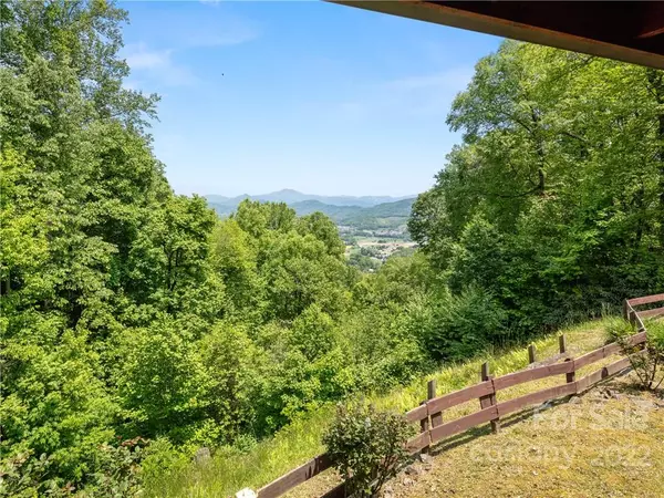 Waynesville, NC 28785,300 Michael DR