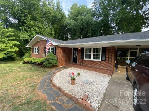 Conover, NC 28613,409 3rd ST SW