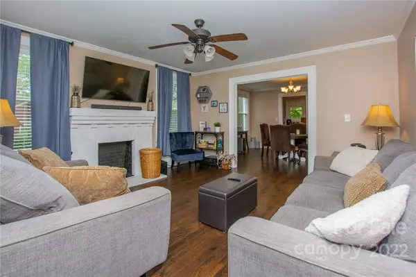 Landis, NC 28088,708 S Zion ST