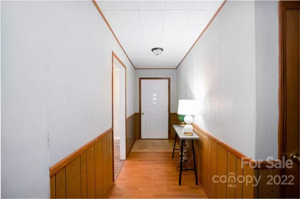 Grover, NC 28073,923 Longbranch RD