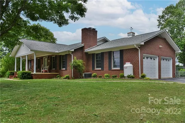 Leicester, NC 28748,1301 Alexander RD