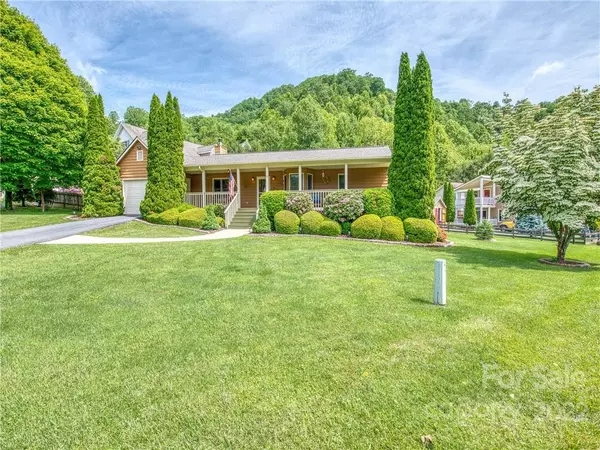 Maggie Valley, NC 28751,11 Garden CT