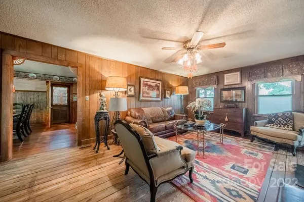 Ellenboro, NC 28040,234 Wild Flower RD