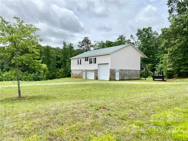 573 Indian Hill RD, Olin, NC 28660