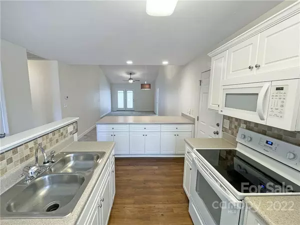 Concord, NC 28027,3004 Trimble CIR #51