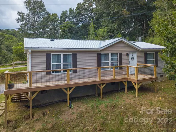 168 N Ridge DR, Waynesville, NC 28785