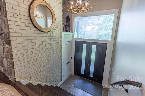 Lake Toxaway, NC 28747,398 S East Shore DR #55