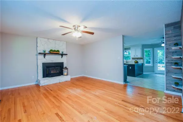 Stanley, NC 28164,6838 Lowesville LN