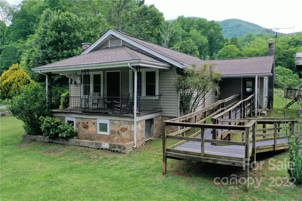 826 Monteith BR, Sylva, NC 28779