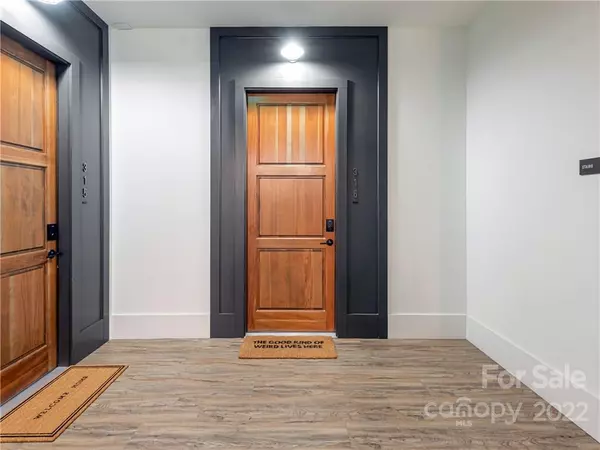 Asheville, NC 28801,55 S Market ST #316