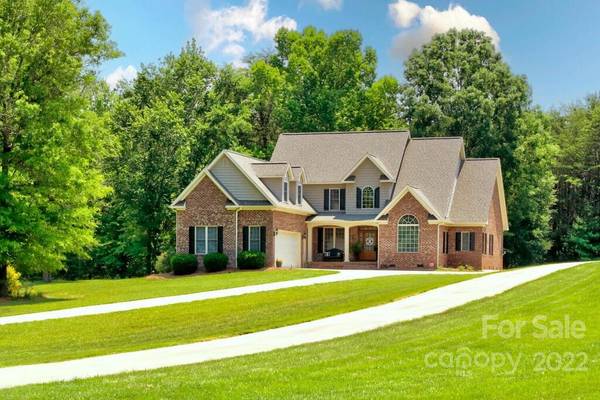 266 Hidden Oaks DR, Rockwell, NC 28138