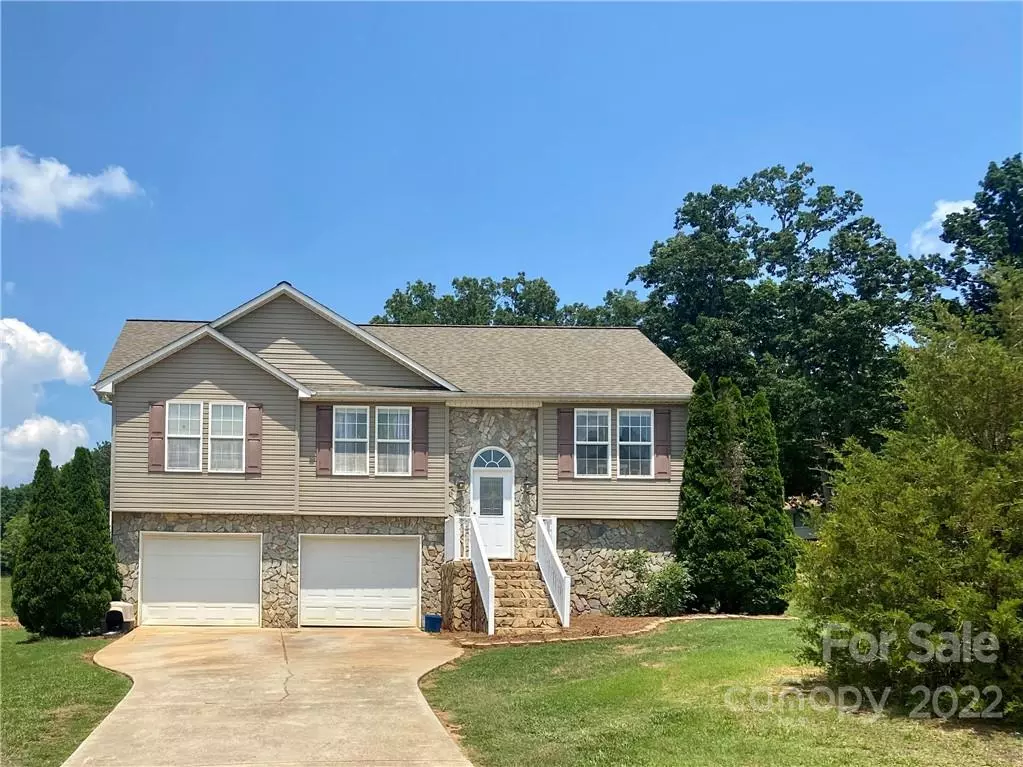 Lincolnton, NC 28092,261 Periwinkle ST