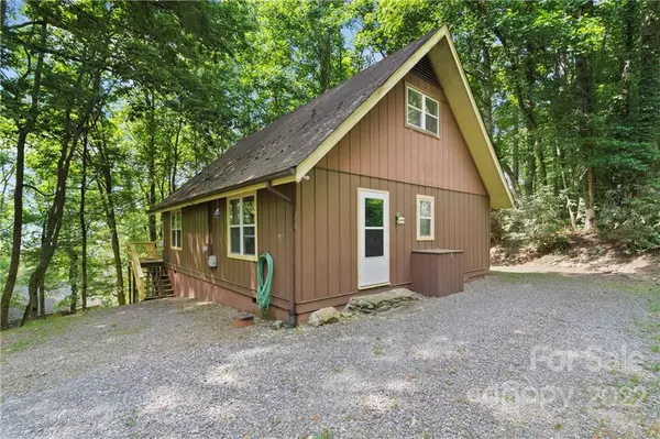 Maggie Valley, NC 28751,378 Walnut DR