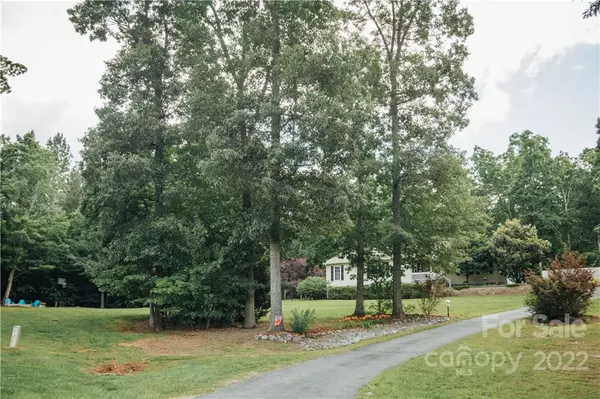 Nebo, NC 28761,156 Winsome Forest DR