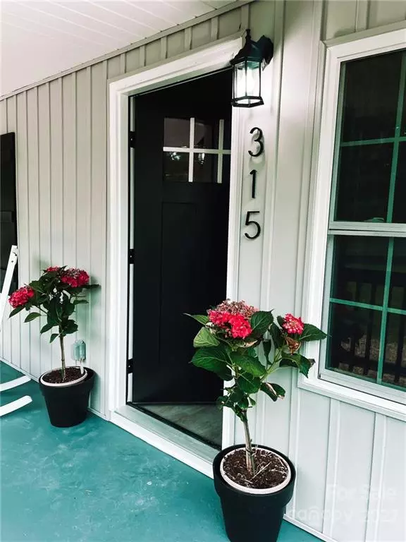 Landis, NC 28088,315 Kimmons ST