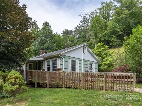 40 King RD, Weaverville, NC 28787