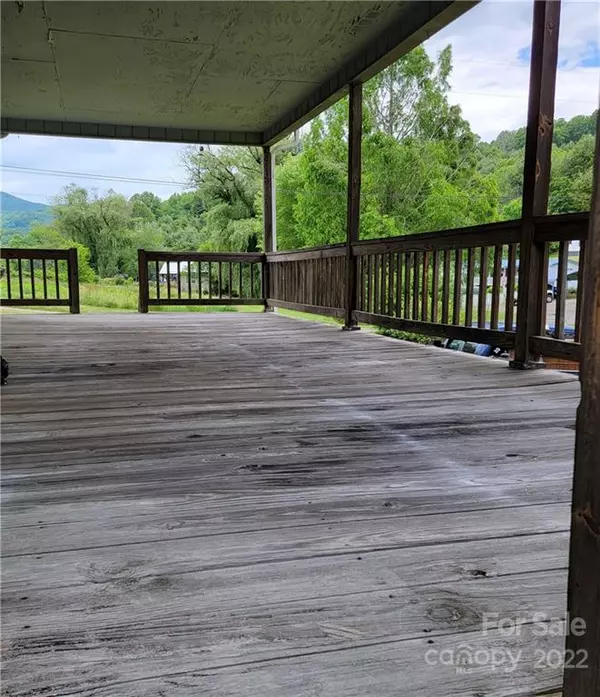 Burnsville, NC 28714,21 Mellon LN