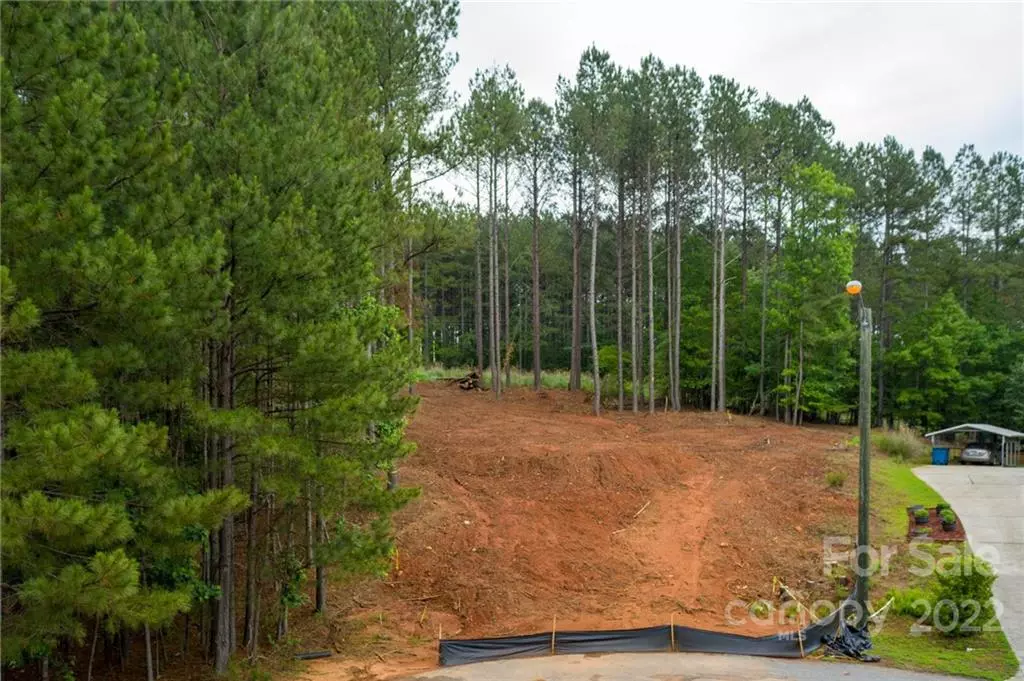 Granite Falls, NC 28630,155 Edgewater CT