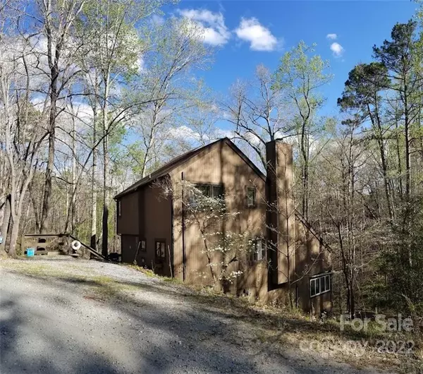 210 Travelers Rest LN, Rutherfordton, NC 28139