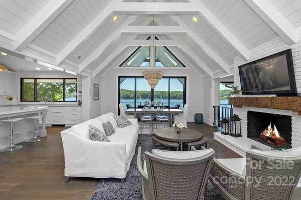 Lake Toxaway, NC 28747,682 West Club BLVD