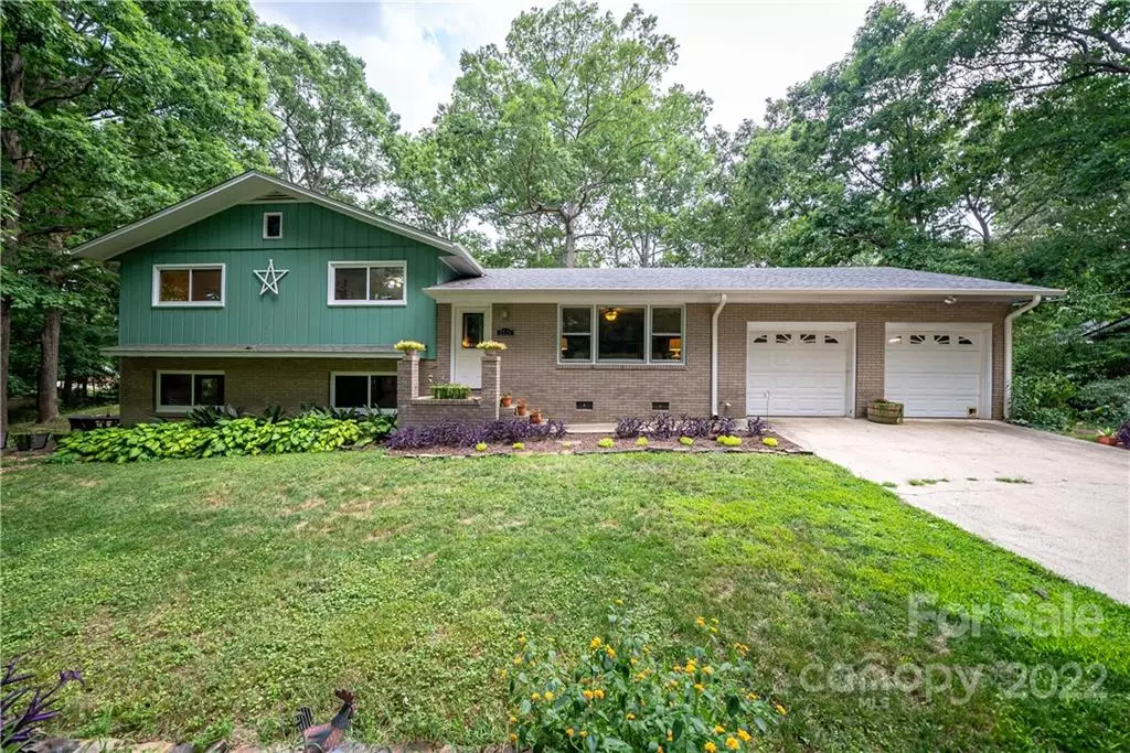 Albemarle, NC 28001,2124 Woodcroft LN #16-21