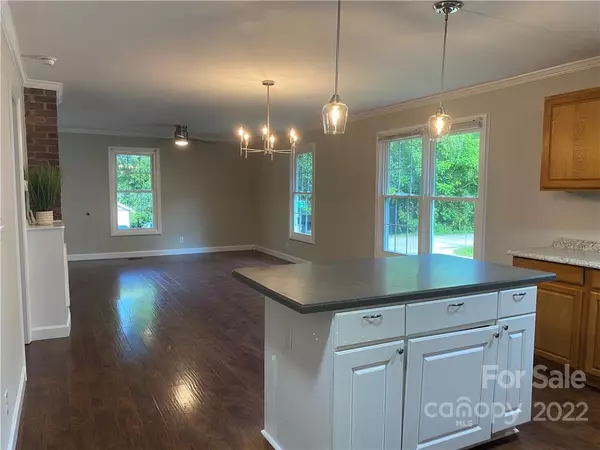 Kannapolis, NC 28083,119 Basin AVE