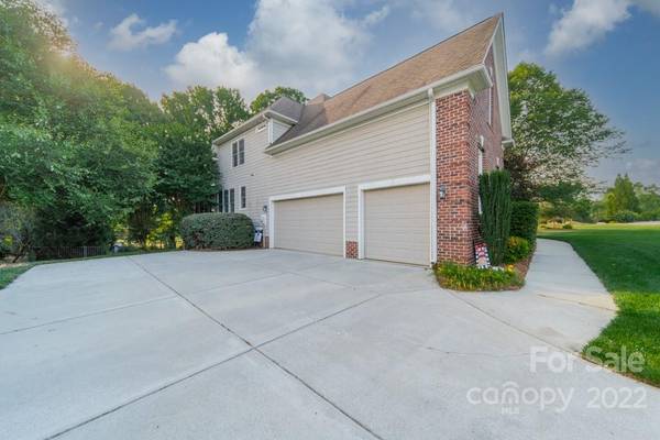 Denver, NC 28037,7408 Golf Course DR S