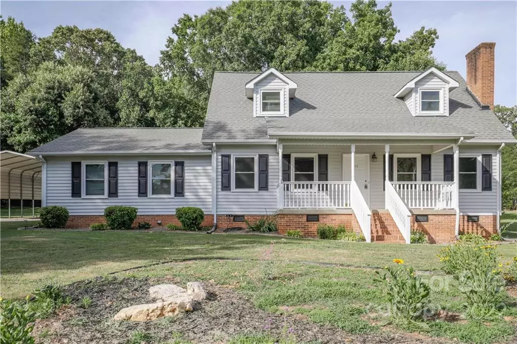 Clover, SC 29710,774 Pinehaven CIR