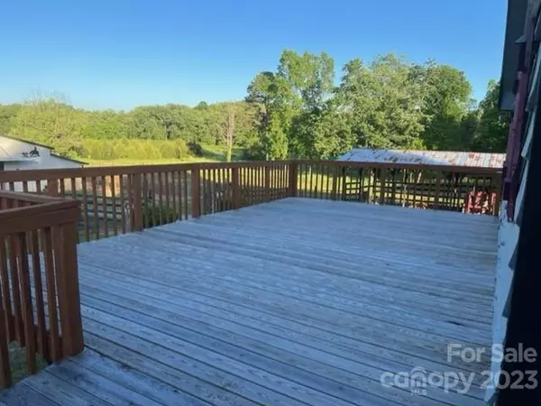 Lenoir, NC 28645,4338 Calico RD