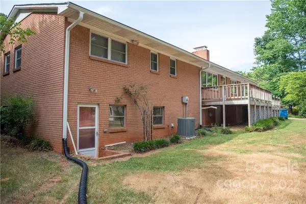 Matthews, NC 28105,208 Matthews Township Pkwy