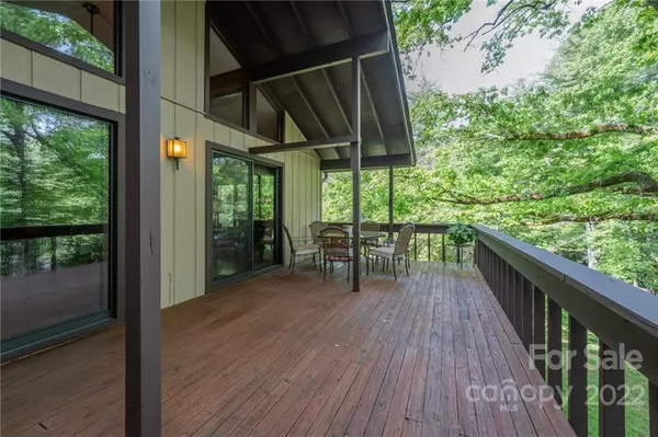 Sapphire, NC 28774,51 Village WAY