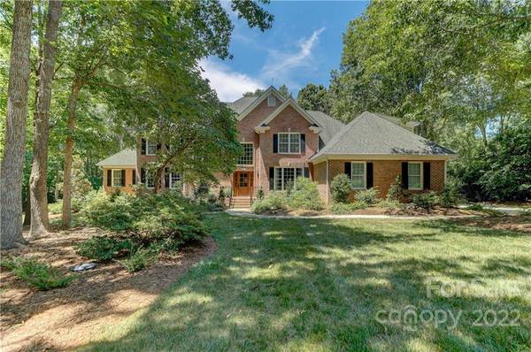 9004 Yellow Pine CT, Waxhaw, NC 28173