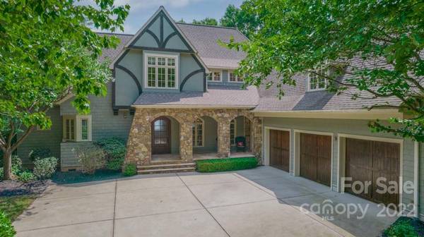 3900 Channel Pointe LN, Denver, NC 28037