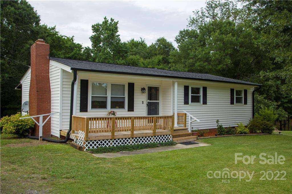 234 Rollingwood LN, Stanley, NC 28164