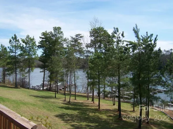 Granite Falls, NC 28630,5013 HARBOR VIEW DR E #51