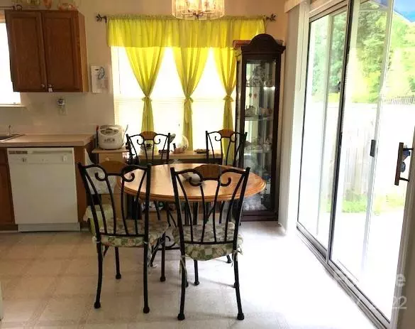 Charlotte, NC 28216,6709 Sunman RD