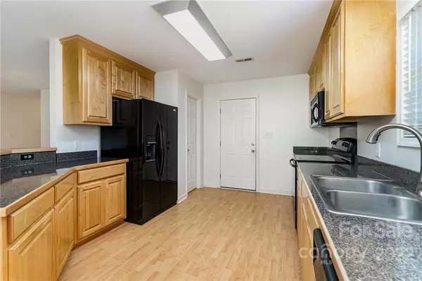 Rockwell, NC 28138,293 Brooks Farm DR