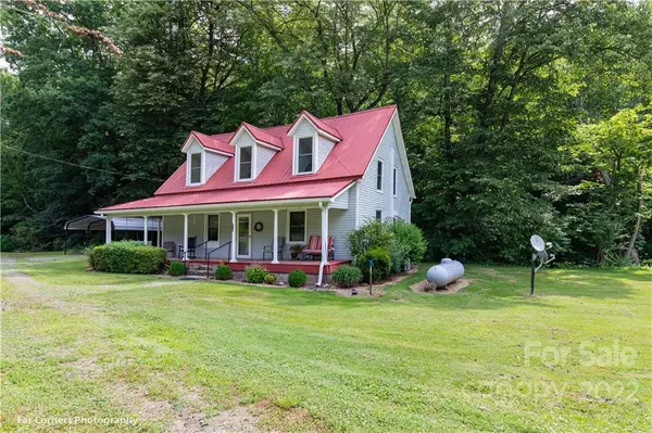 260 Willets RD, Sylva, NC 28779