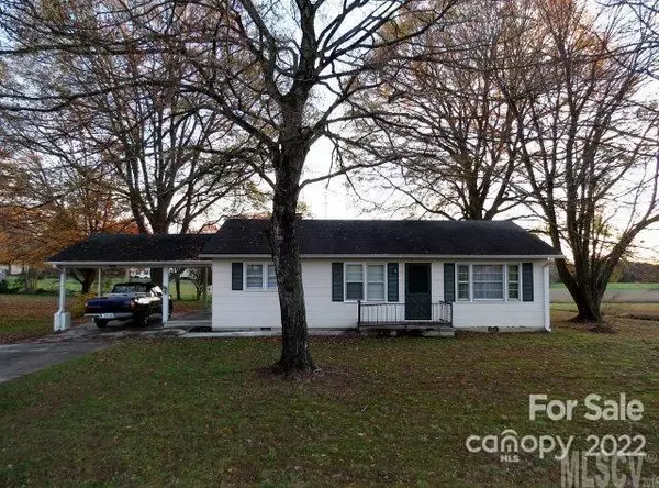 3648 Key ST, Hamptonville, NC 27020