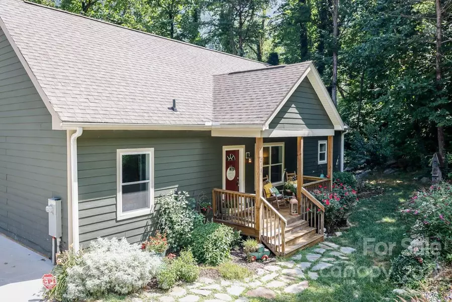 211 Fall Creek DR, Chimney Rock, NC 28720