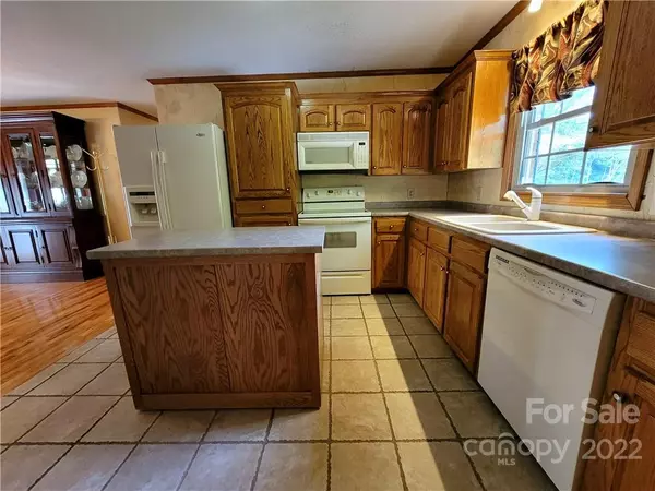 Valdese, NC 28690,2846 Powell DR